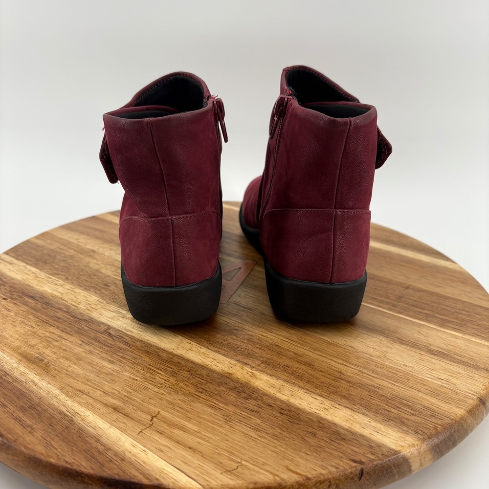 Clarks Cloudsteppers Burgundy‎ Leather Ankle Boots Size 7M Comfort Casual - Picture 4 of 8